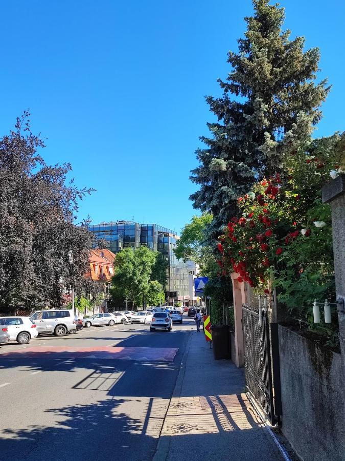 Studio Apartmani L'Art 자그레브 외부 사진